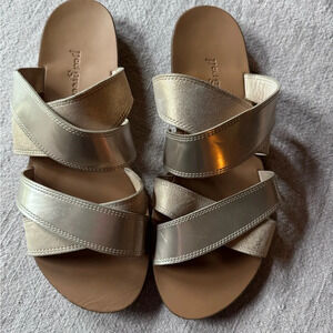 Paul Green Venice champagne metallic leather sandals US size 9
